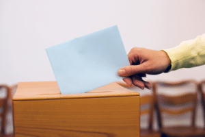 Wahlteilnahme in Deutschland: Die doppelte Staatsbürgerschaft ermöglicht der Türkei und ihren Staatsbürgern das Wählen in beiden Ländern.