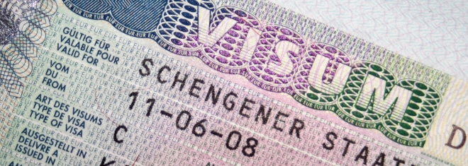 Wie lange können Sie sich in Deutschland mit einem Schengen-Visum der Kategorie C aufhalten? Unser Ratgeber klärt die wichtigsten Fragen zum Besuchervisum.