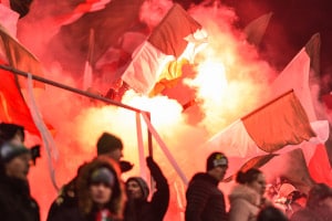 Eine Rechnung für die Polizeikosten für Bundesligaspiele erhält aktuell nur Werder Bremen.