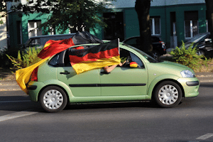 Das Staatsangehörigkeitsrecht in Deutschland legt fest, wer die deutsche Staatsangehörigkeit erwerben kann.